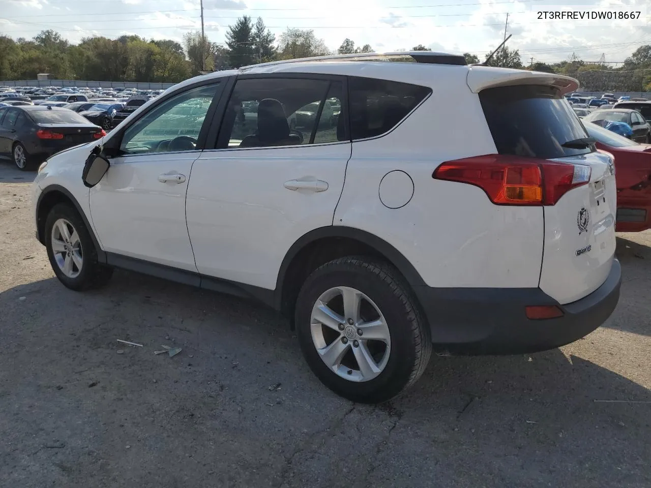 2T3RFREV1DW018667 2013 Toyota Rav4 Xle