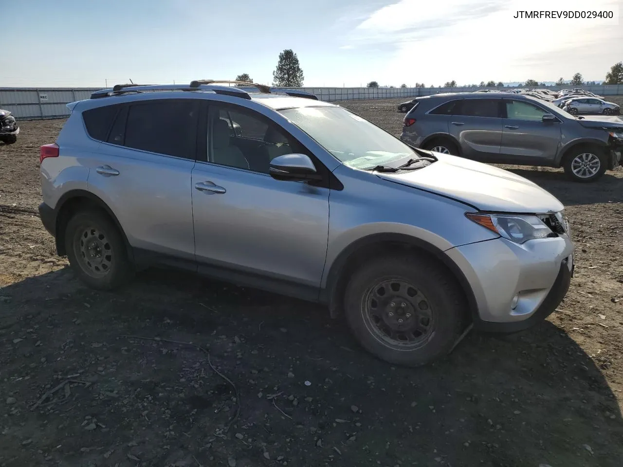 JTMRFREV9DD029400 2013 Toyota Rav4 Xle