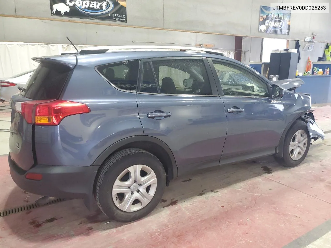 2013 Toyota Rav4 Le VIN: JTMBFREV0DD025253 Lot: 79537724