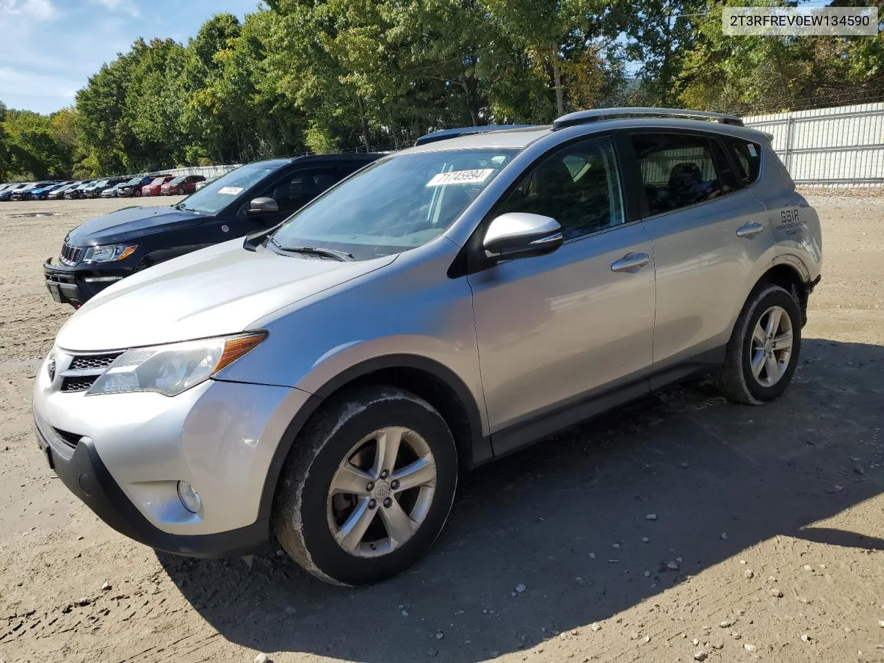 2T3RFREV0EW134590 2014 Toyota Rav4 Xle