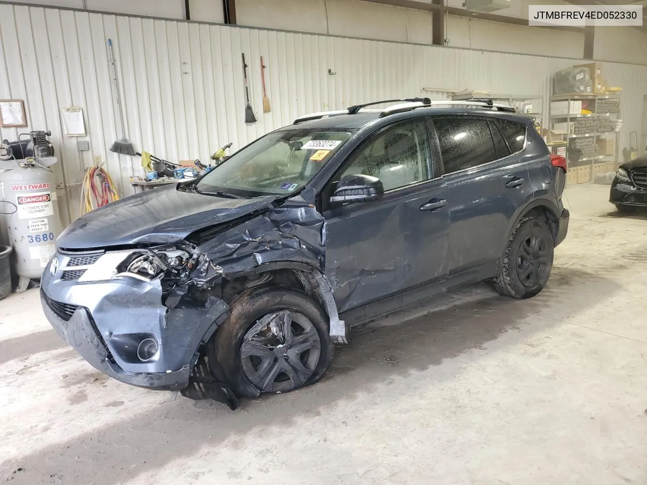 JTMBFREV4ED052330 2014 Toyota Rav4 Le