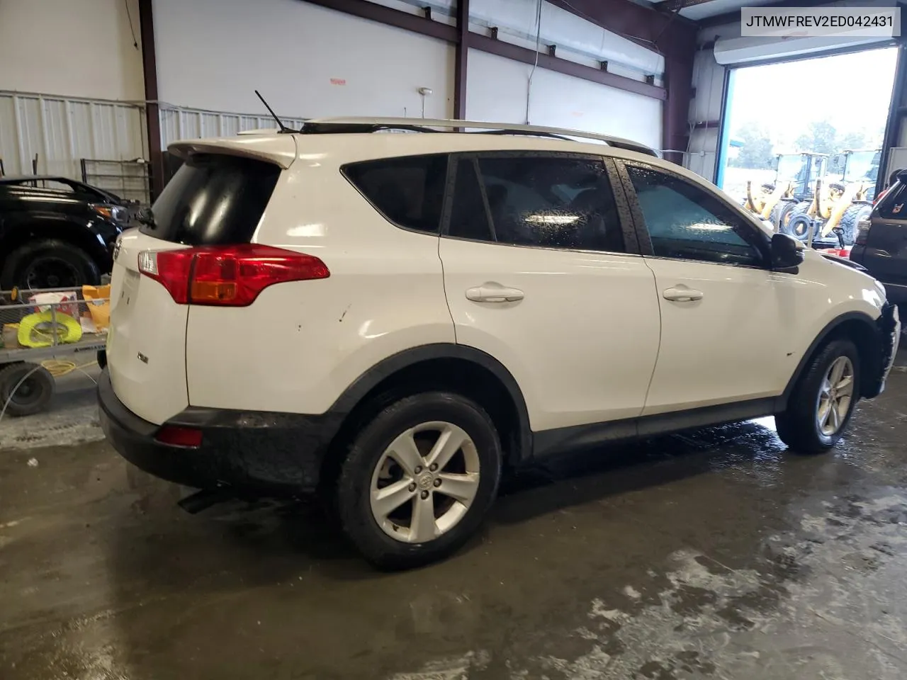 2014 Toyota Rav4 Xle VIN: JTMWFREV2ED042431 Lot: 73401674