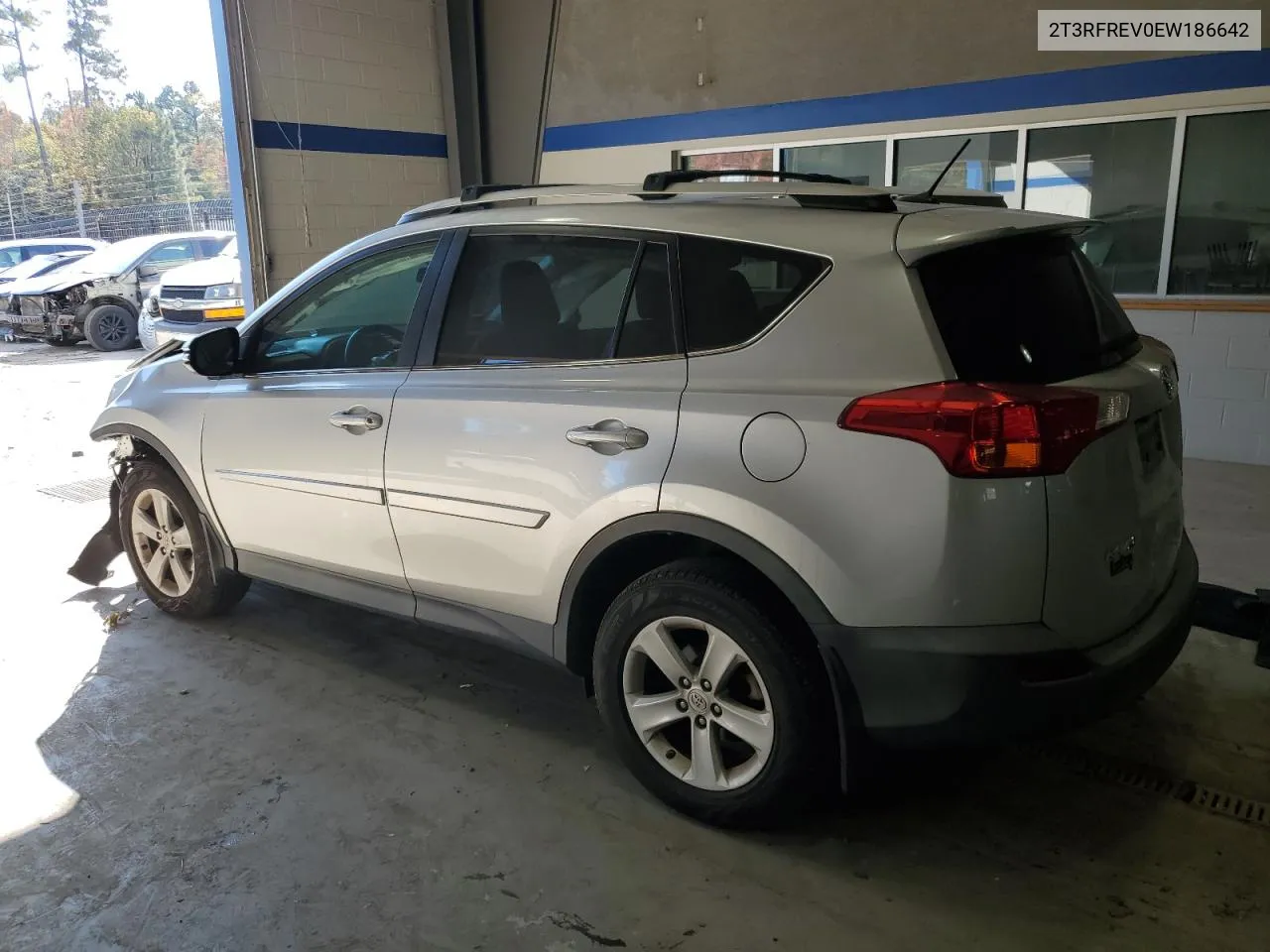 2014 Toyota Rav4 Xle VIN: 2T3RFREV0EW186642 Lot: 77274904