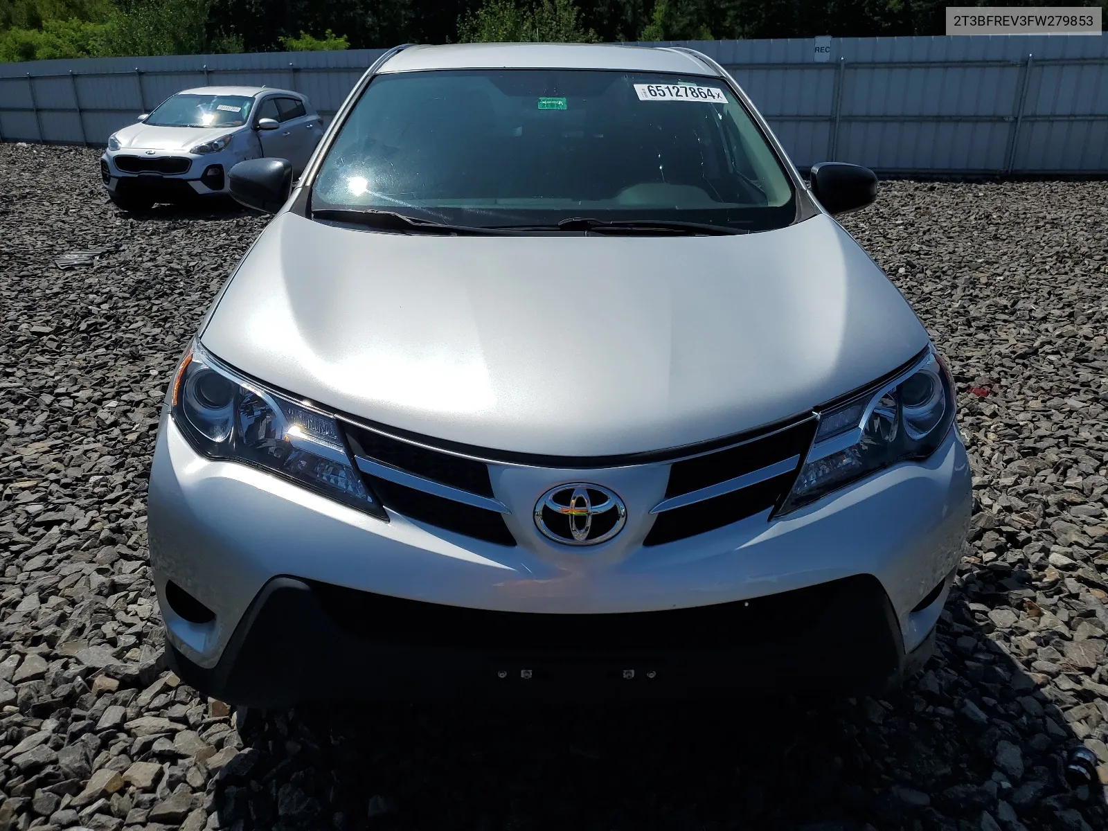 2T3BFREV3FW279853 2015 Toyota Rav4 Le