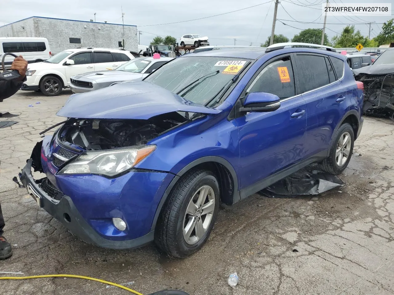 2T3WFREV4FW207108 2015 Toyota Rav4 Xle