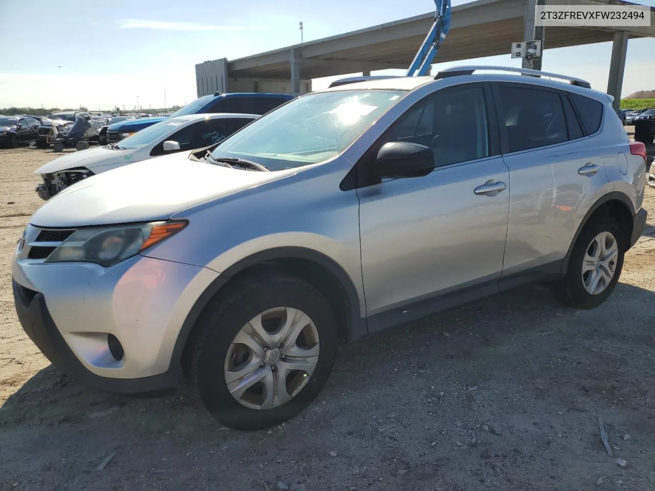 2T3ZFREVXFW232494 2015 Toyota Rav4 Le