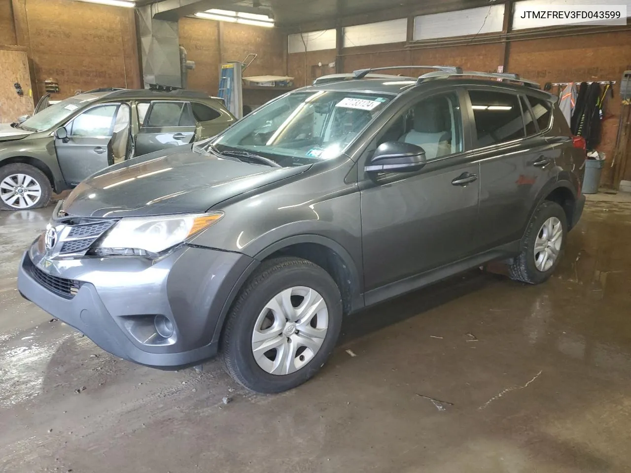 JTMZFREV3FD043599 2015 Toyota Rav4 Le