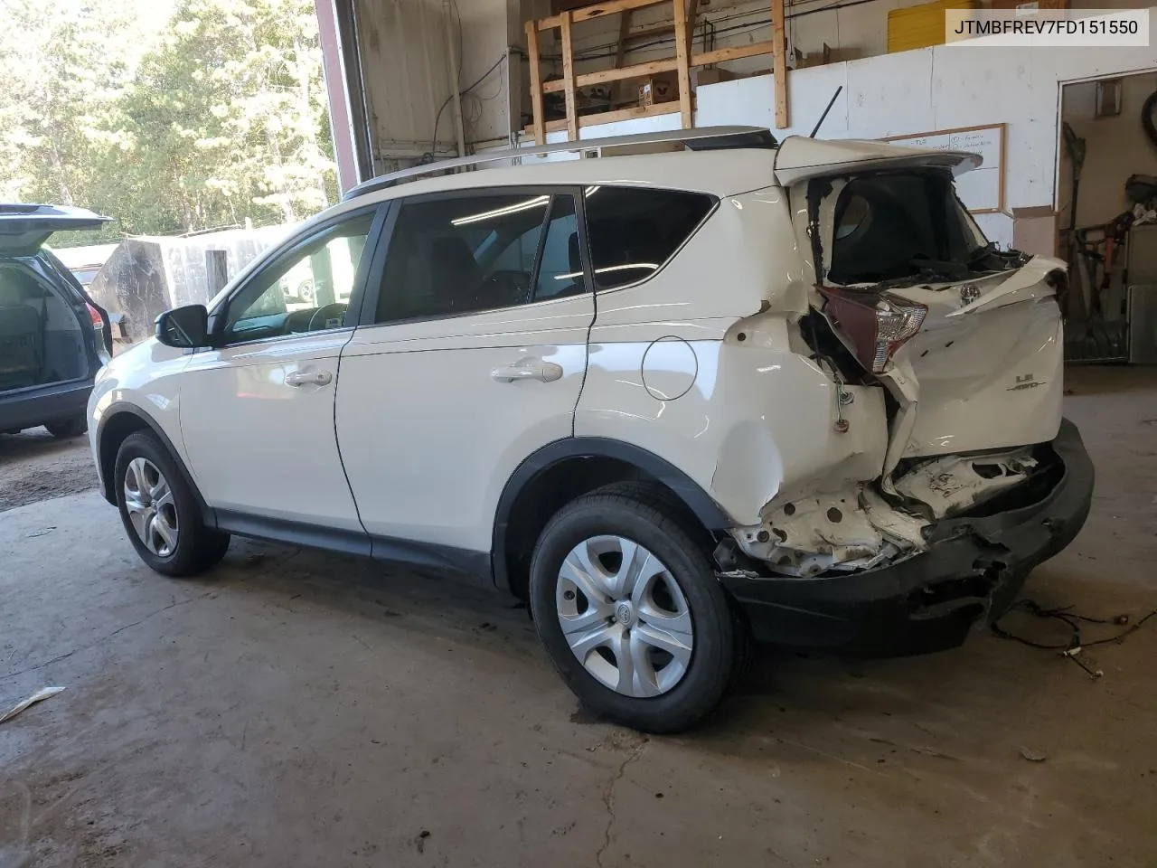 JTMBFREV7FD151550 2015 Toyota Rav4 Le