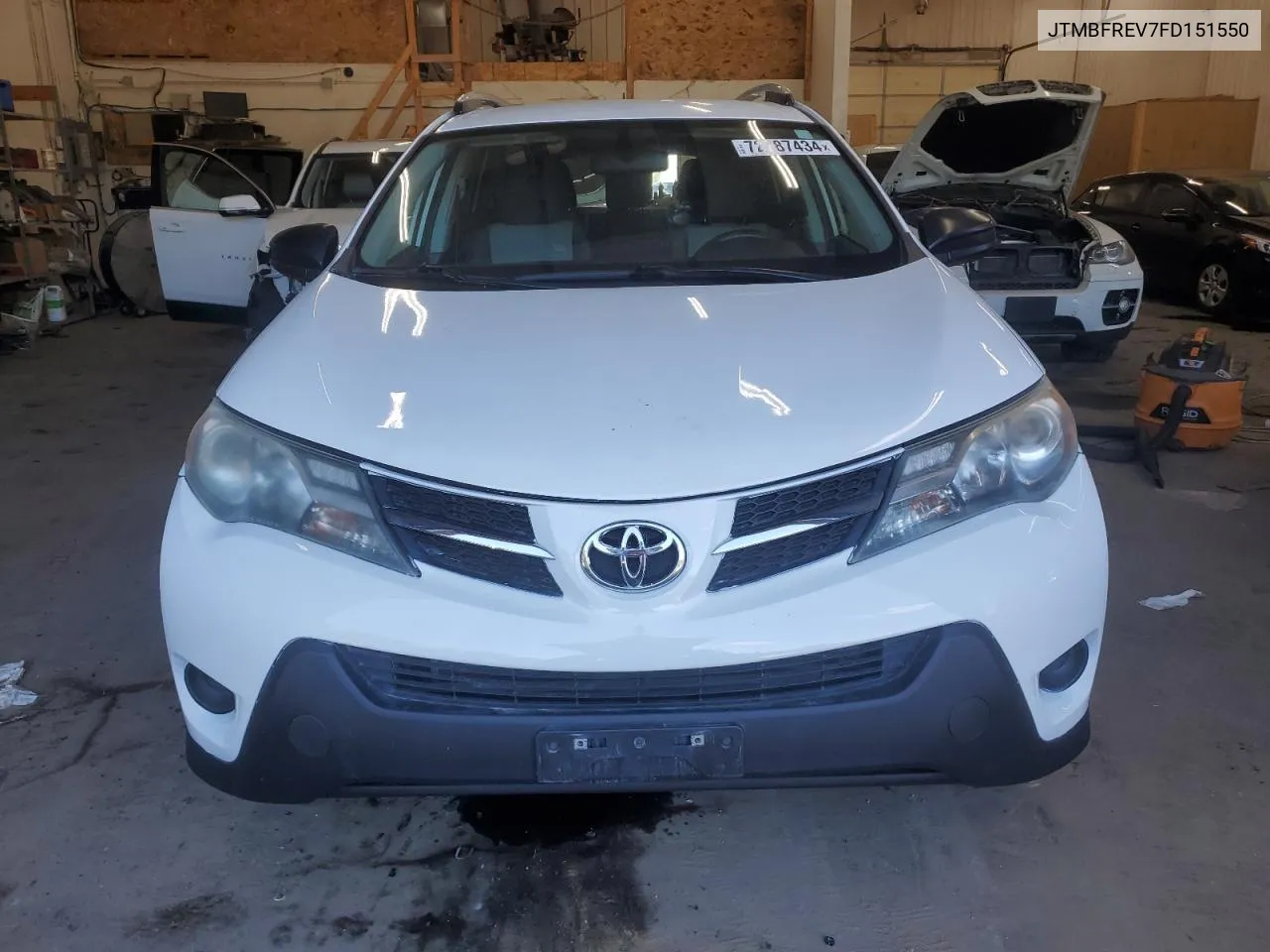 JTMBFREV7FD151550 2015 Toyota Rav4 Le