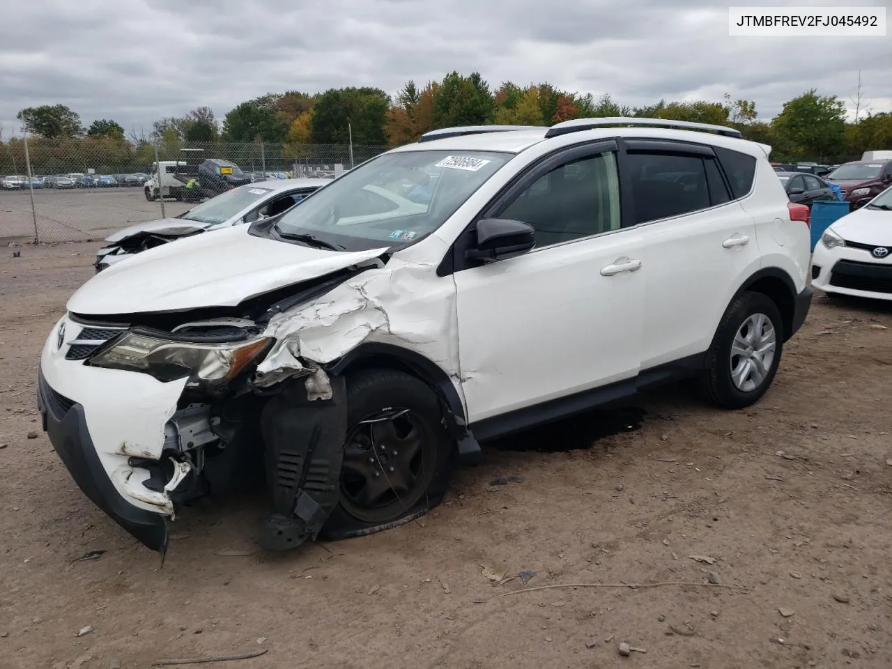 JTMBFREV2FJ045492 2015 Toyota Rav4 Le