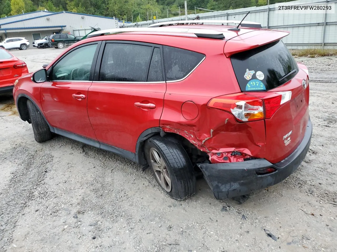 2T3RFREV9FW280293 2015 Toyota Rav4 Xle