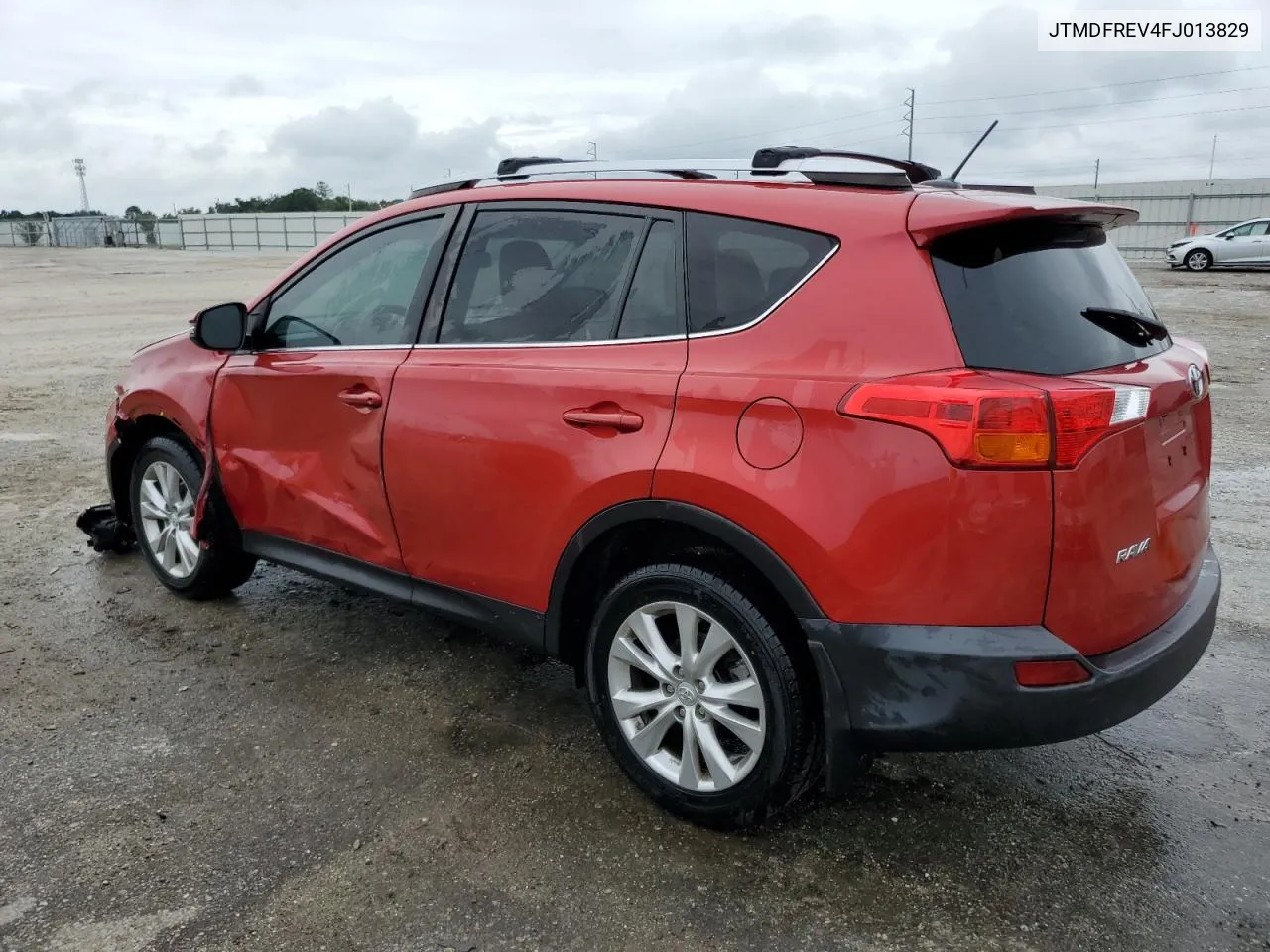 JTMDFREV4FJ013829 2015 Toyota Rav4 Limited