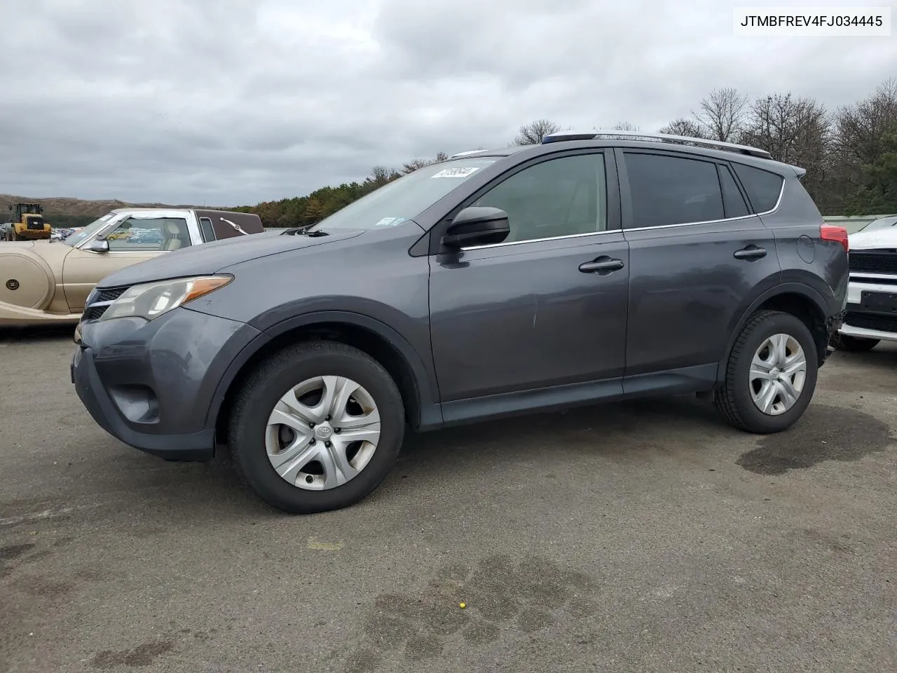 JTMBFREV4FJ034445 2015 Toyota Rav4 Le