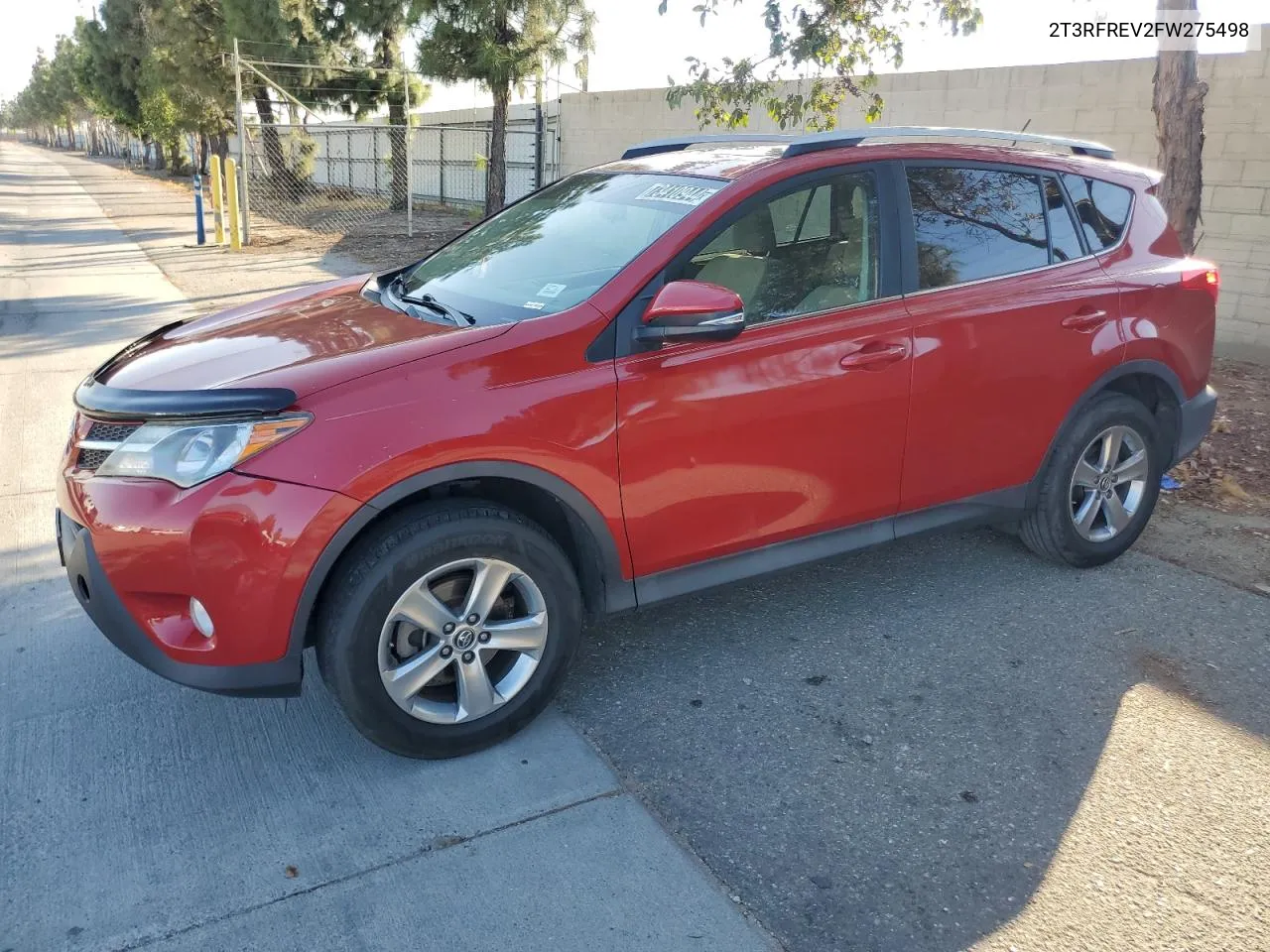 2T3RFREV2FW275498 2015 Toyota Rav4 Xle