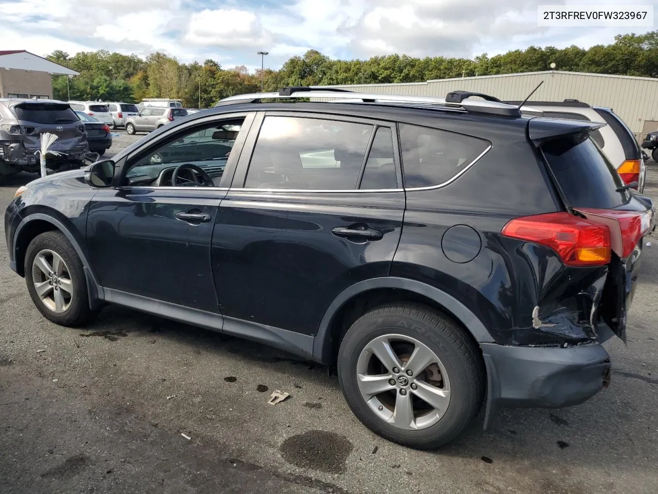 2T3RFREV0FW323967 2015 Toyota Rav4 Xle