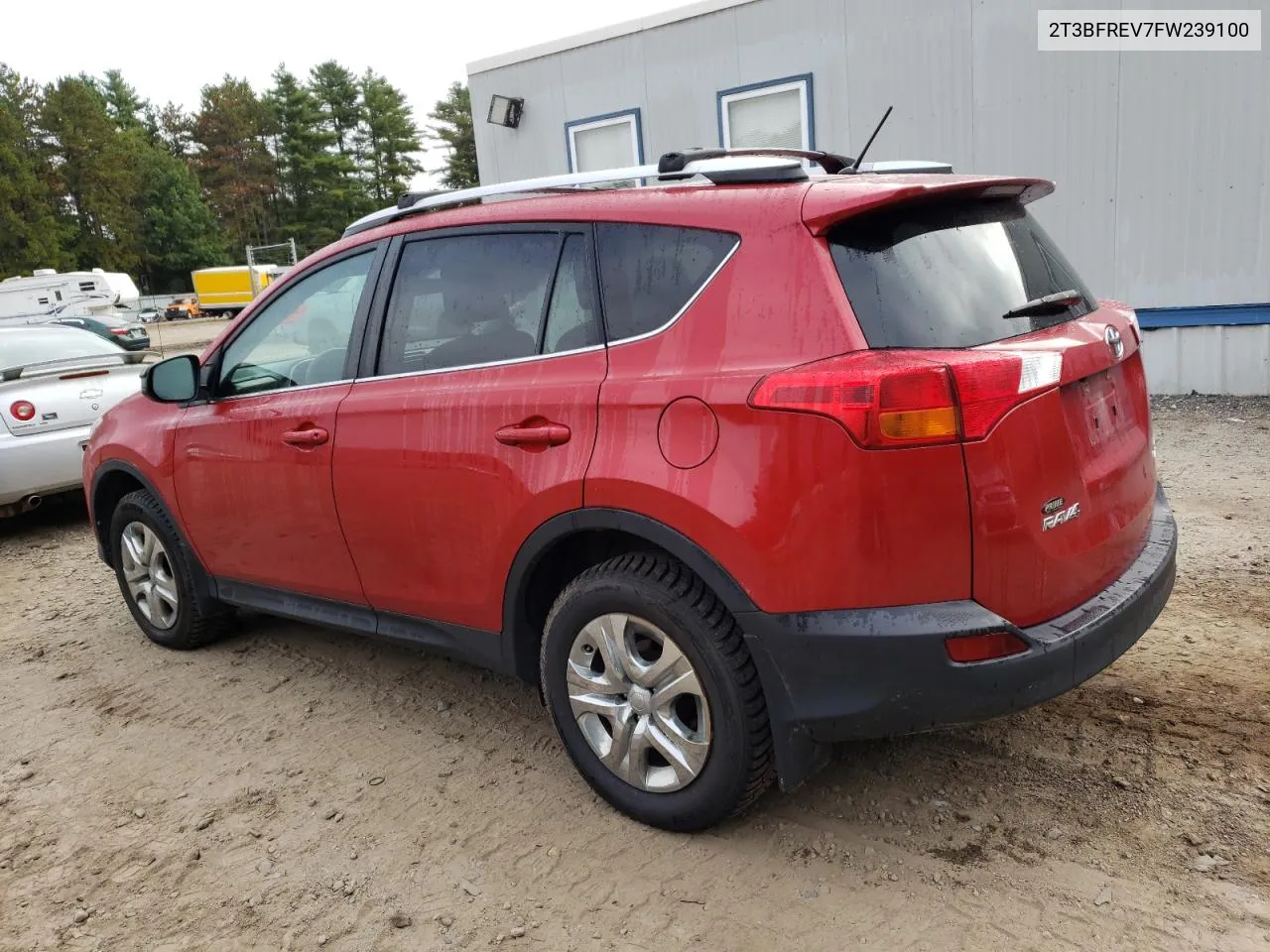 2T3BFREV7FW239100 2015 Toyota Rav4 Le