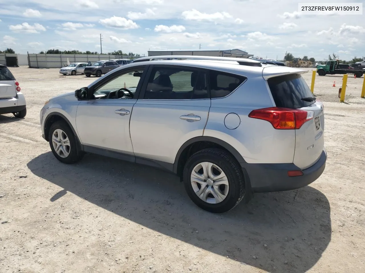 2T3ZFREV8FW150912 2015 Toyota Rav4 Le