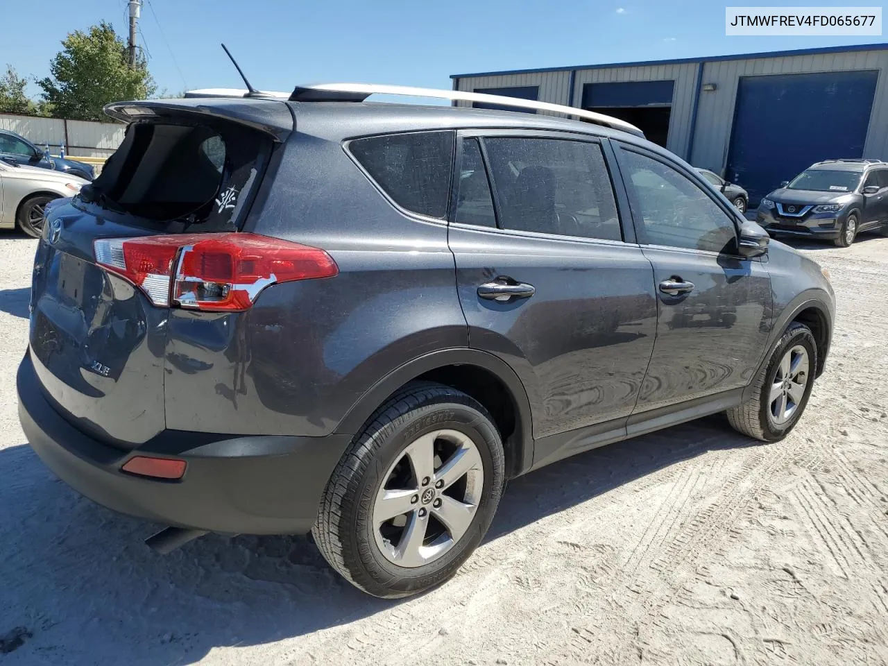 JTMWFREV4FD065677 2015 Toyota Rav4 Xle