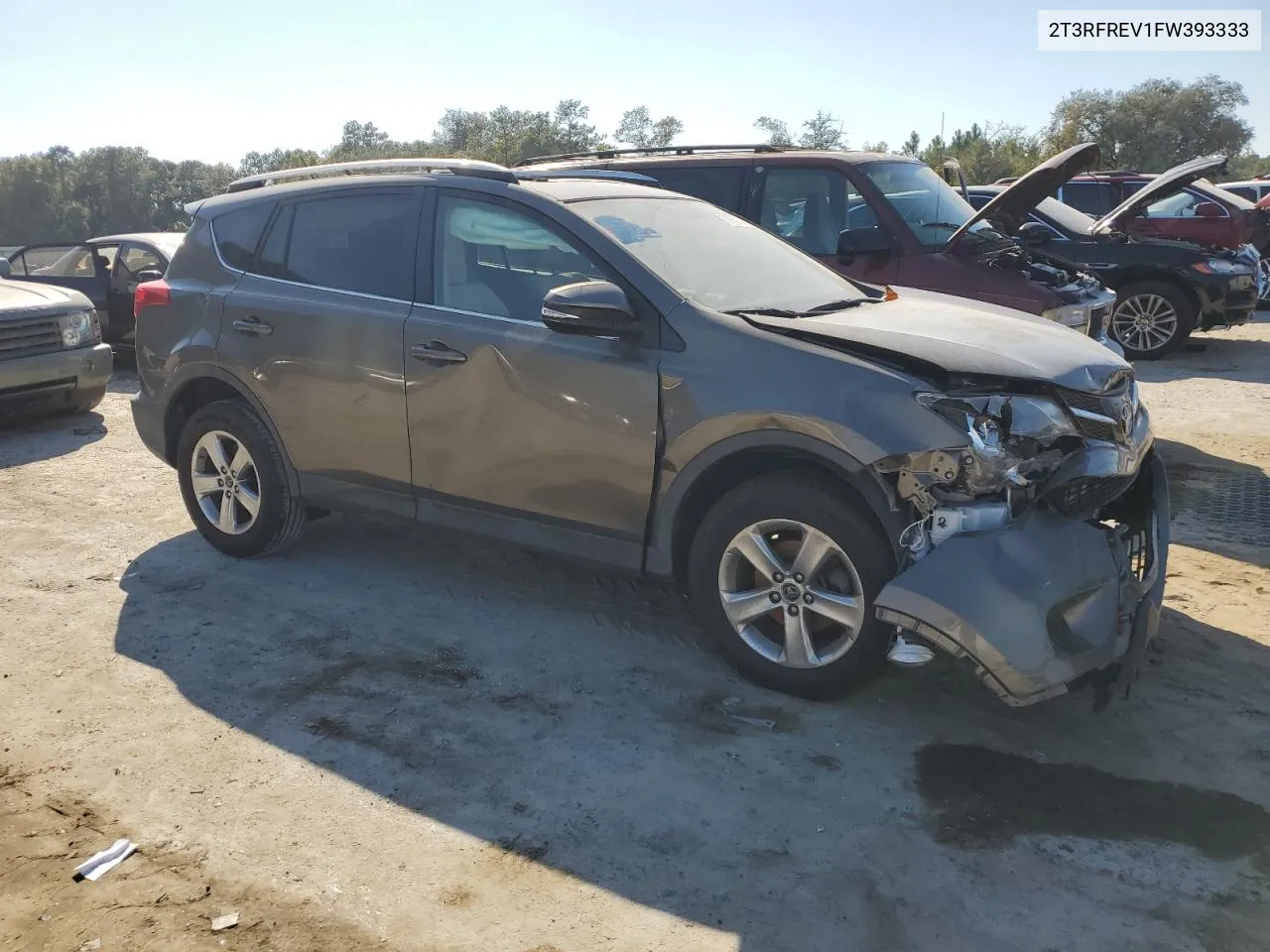 2T3RFREV1FW393333 2015 Toyota Rav4 Xle