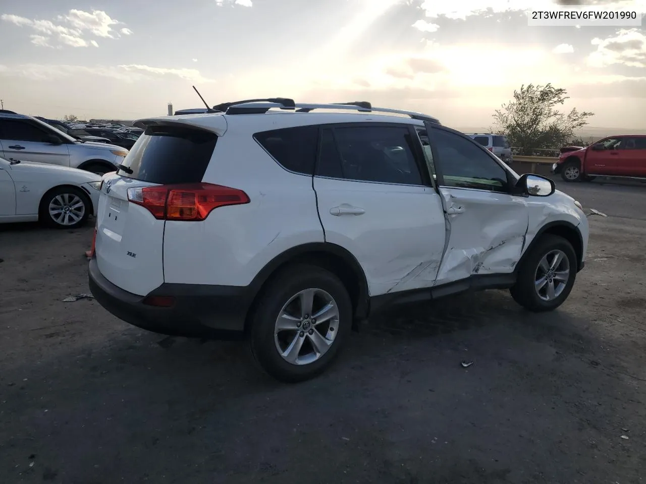 2T3WFREV6FW201990 2015 Toyota Rav4 Xle