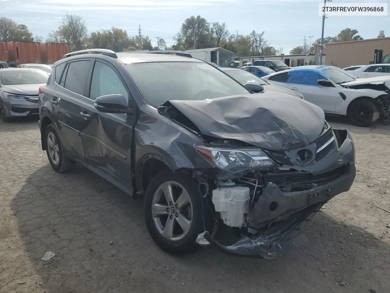 2T3RFREV0FW396868 2015 Toyota Rav4 Xle