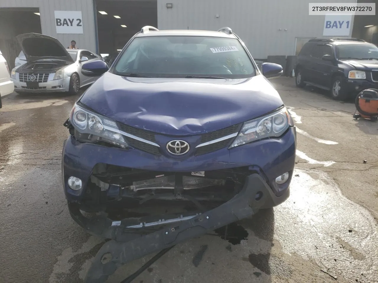 2T3RFREV8FW372270 2015 Toyota Rav4 Xle