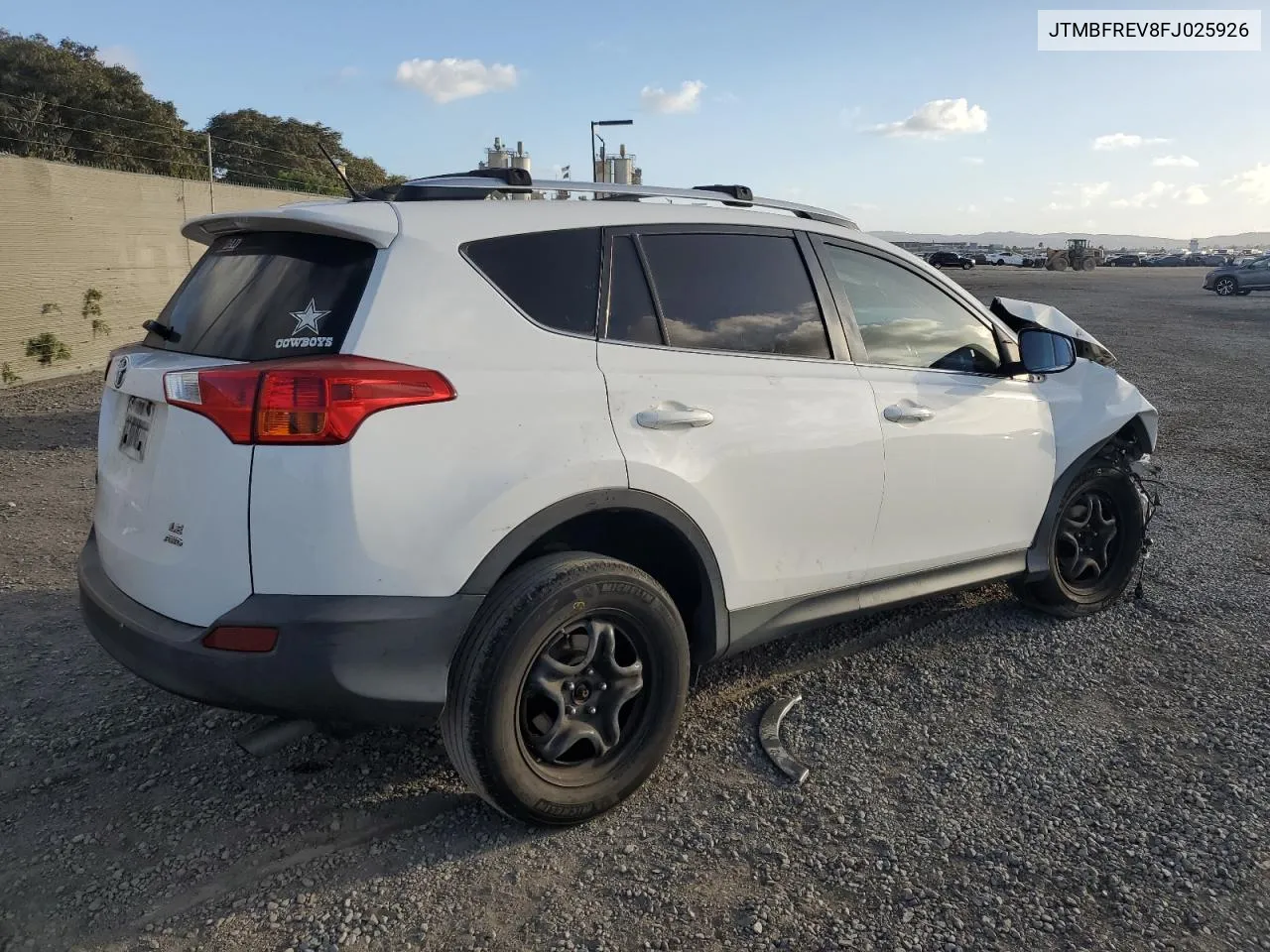 JTMBFREV8FJ025926 2015 Toyota Rav4 Le