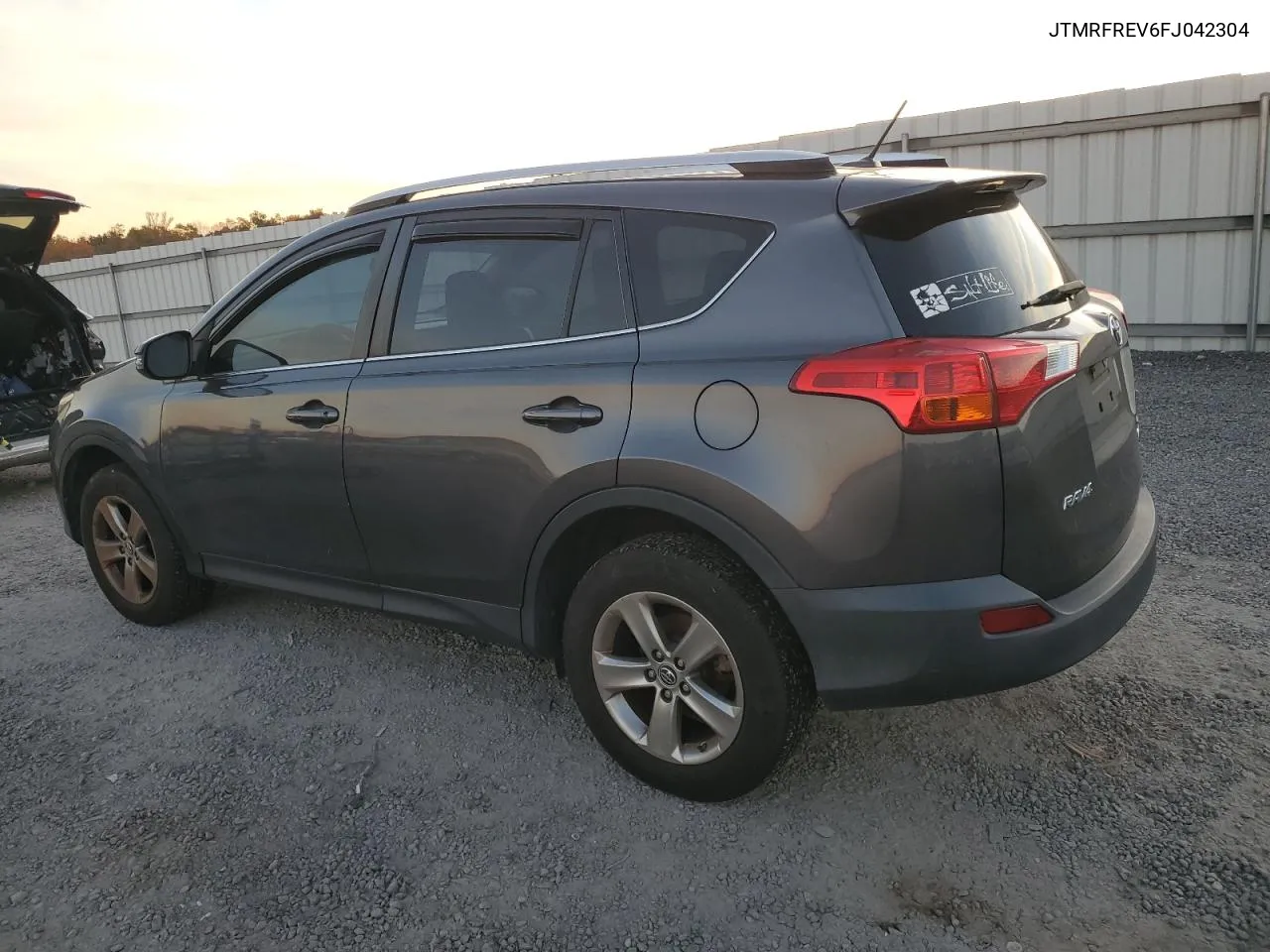 2015 Toyota Rav4 Xle VIN: JTMRFREV6FJ042304 Lot: 79013824