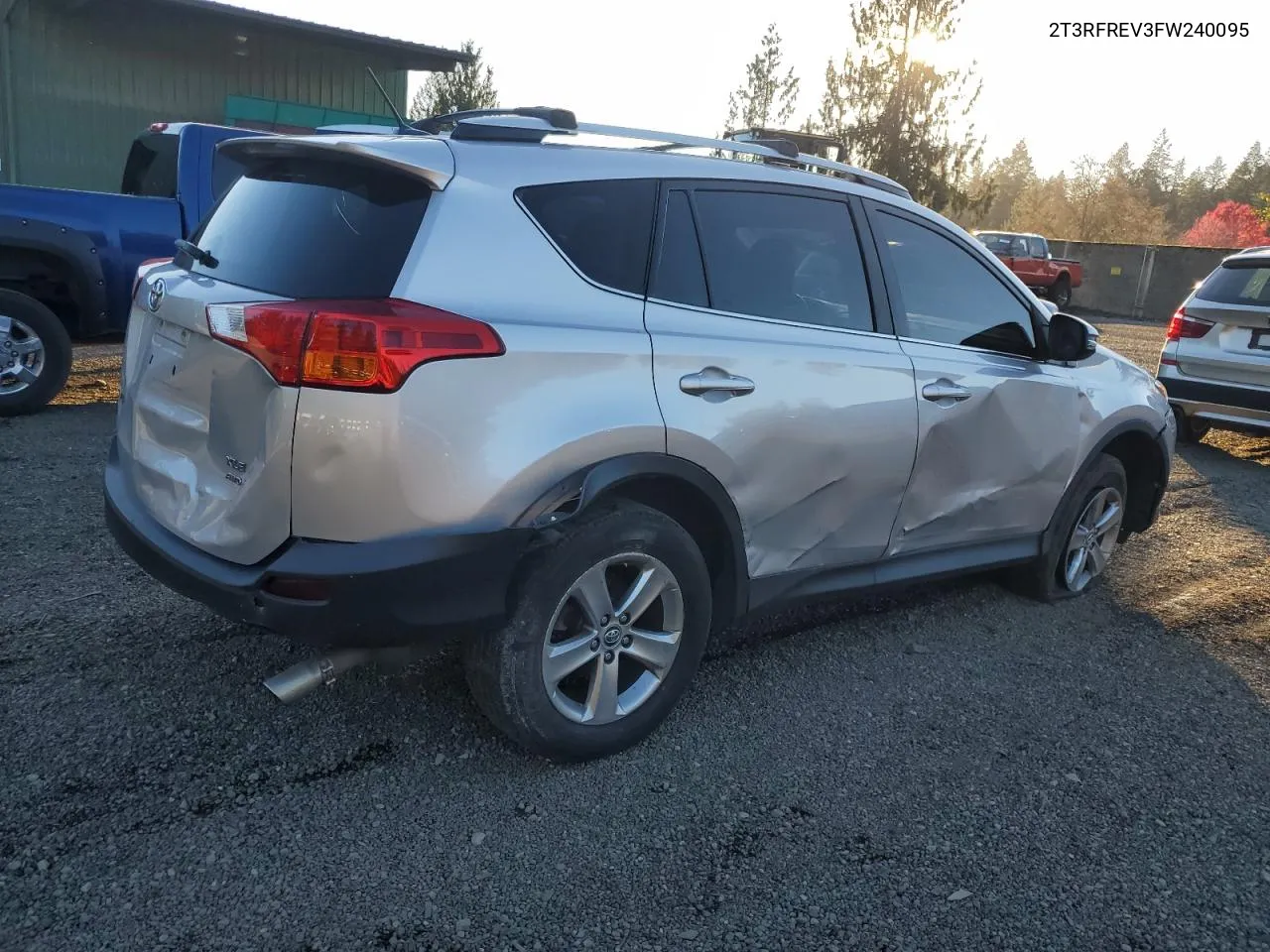 2015 Toyota Rav4 Xle VIN: 2T3RFREV3FW240095 Lot: 79569664