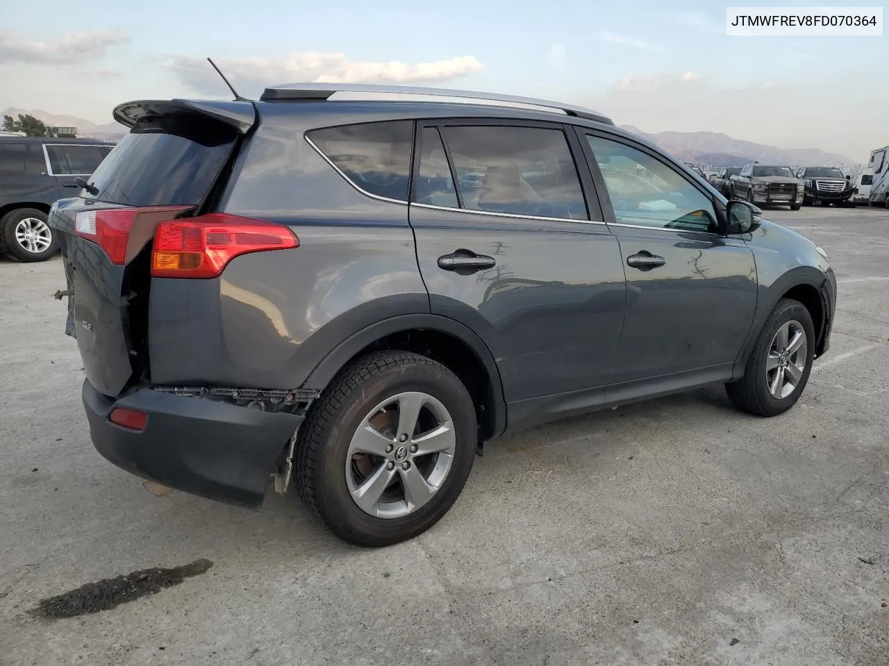 2015 Toyota Rav4 Xle VIN: JTMWFREV8FD070364 Lot: 81322884