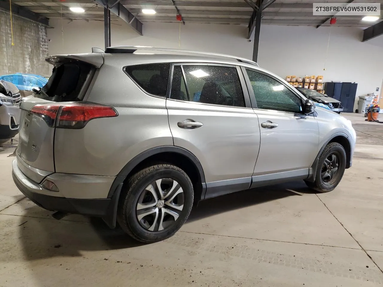 2T3BFREV6GW531502 2016 Toyota Rav4 Le