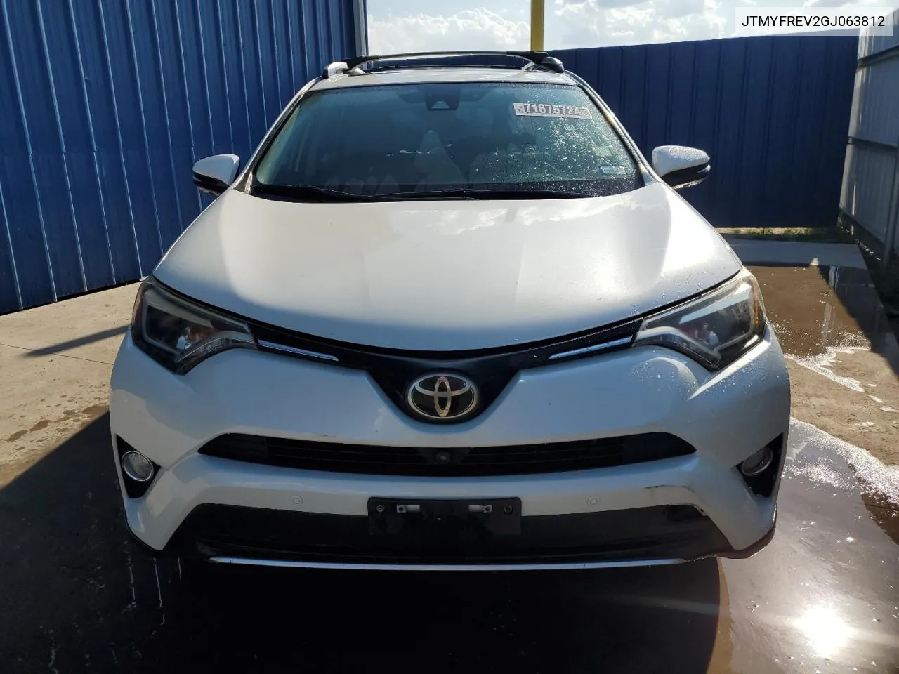 2016 Toyota Rav4 Limited VIN: JTMYFREV2GJ063812 Lot: 71675724