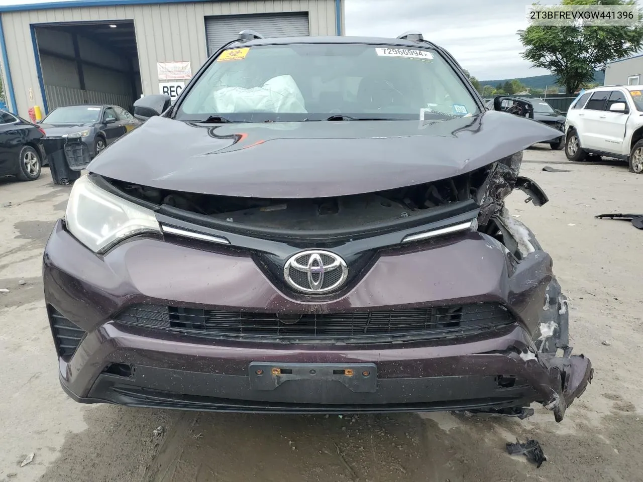 2T3BFREVXGW441396 2016 Toyota Rav4 Le