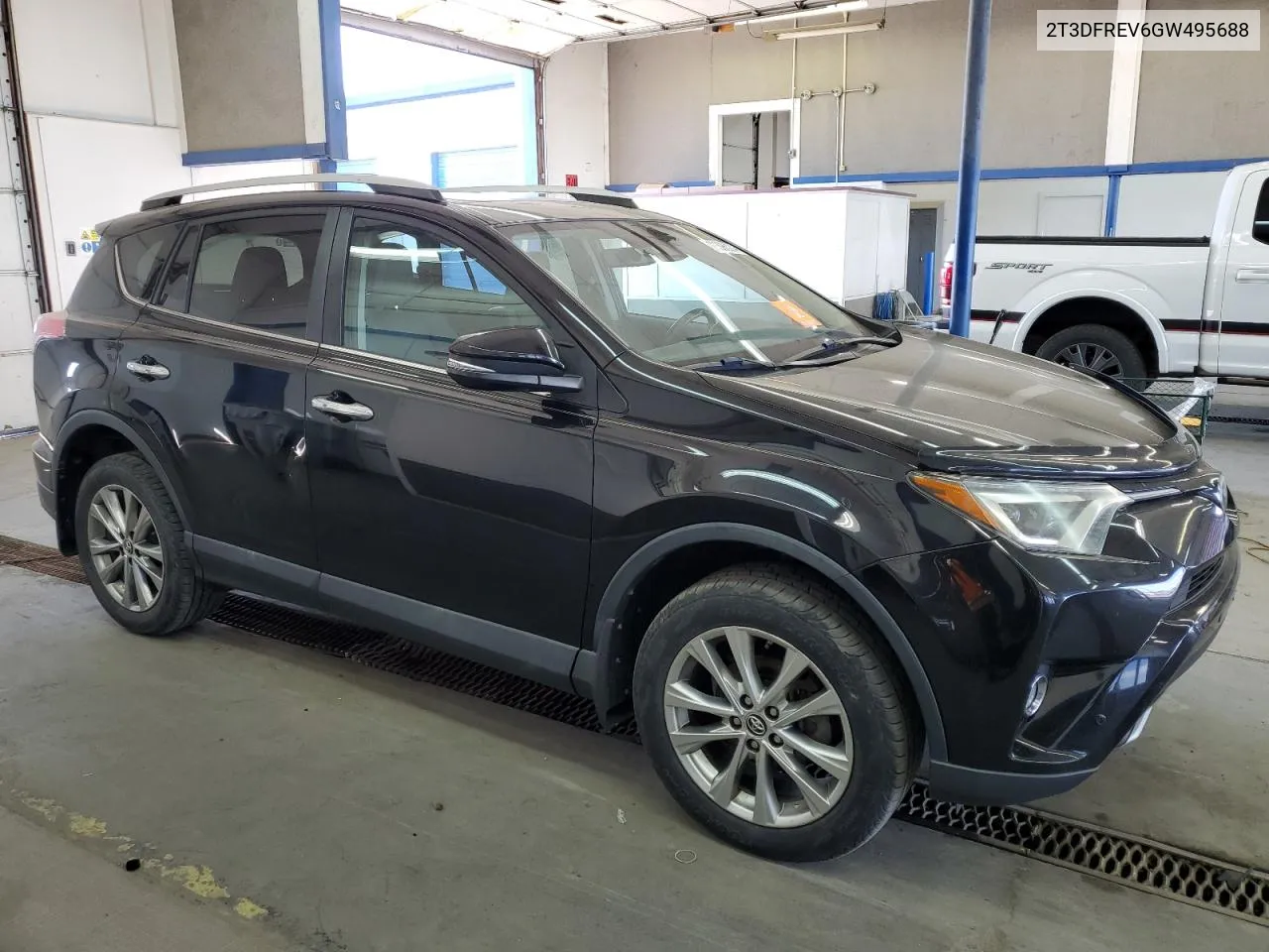 2T3DFREV6GW495688 2016 Toyota Rav4 Limited