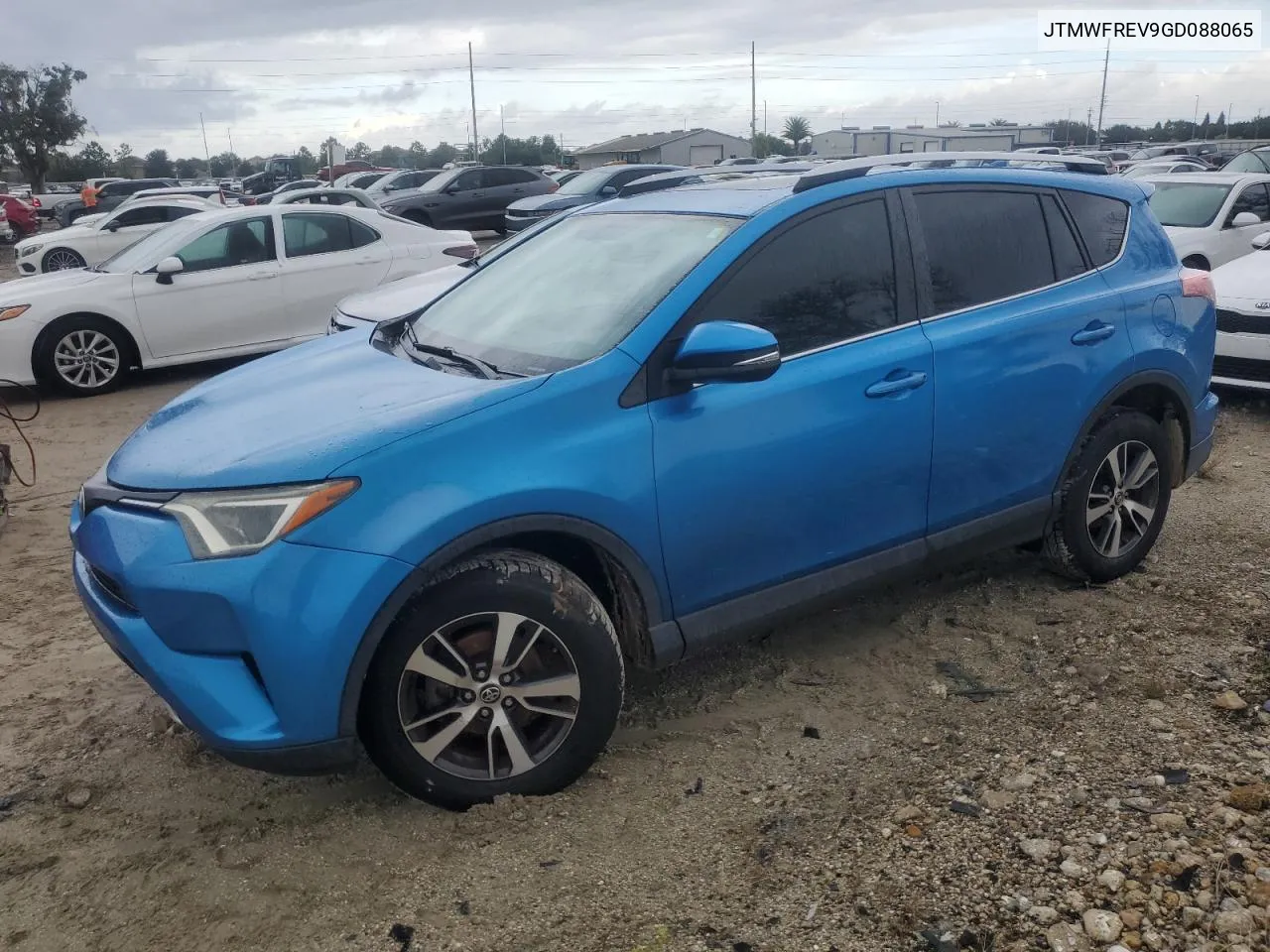 JTMWFREV9GD088065 2016 Toyota Rav4 Xle