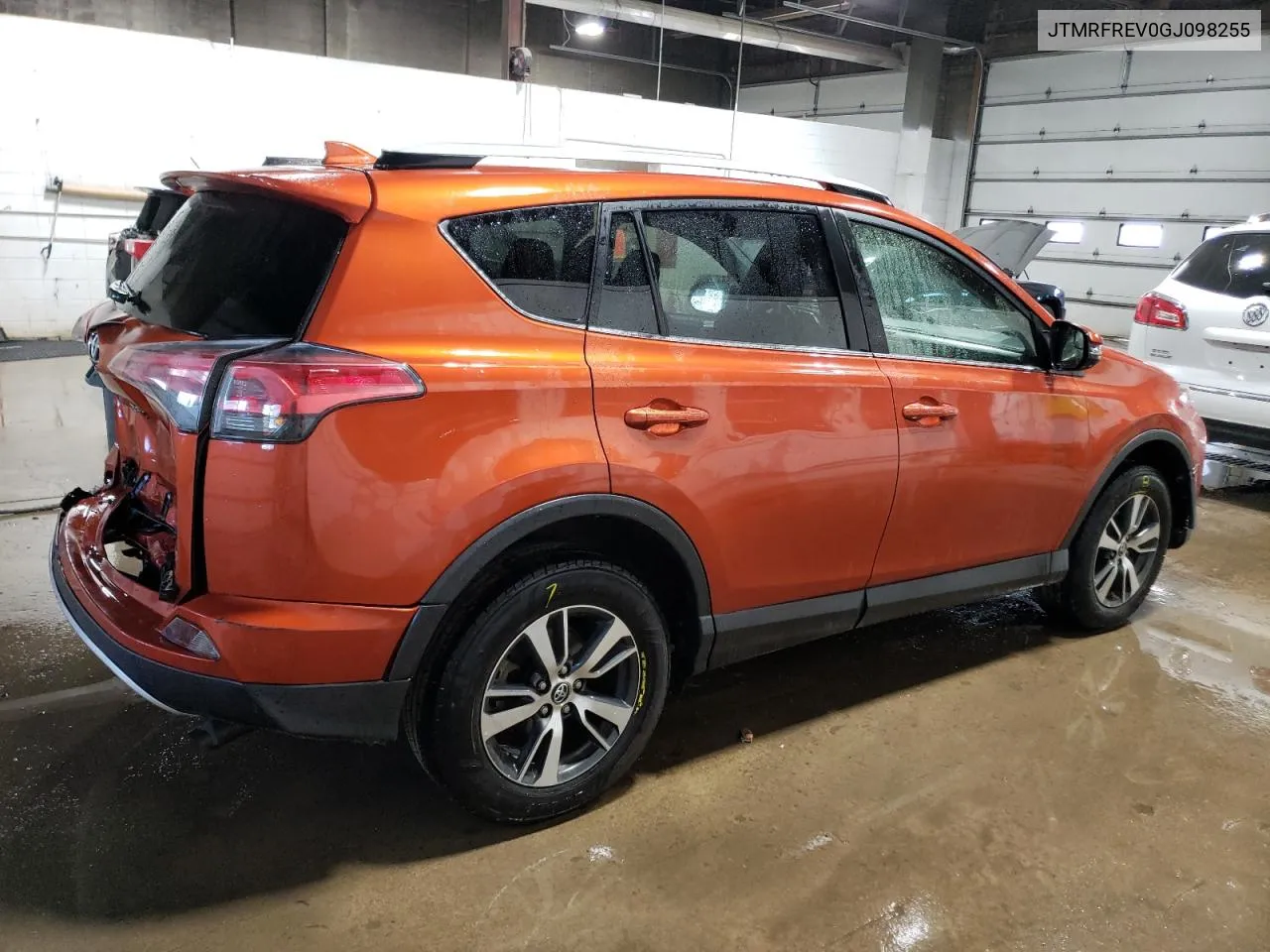 JTMRFREV0GJ098255 2016 Toyota Rav4 Xle