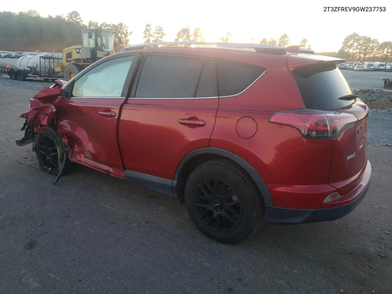 2T3ZFREV9GW237753 2016 Toyota Rav4 Le