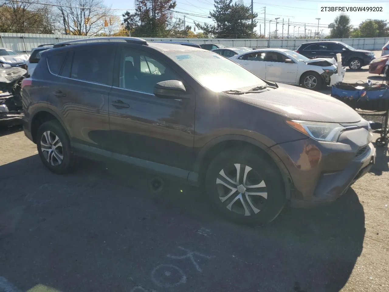 2T3BFREV8GW499202 2016 Toyota Rav4 Le