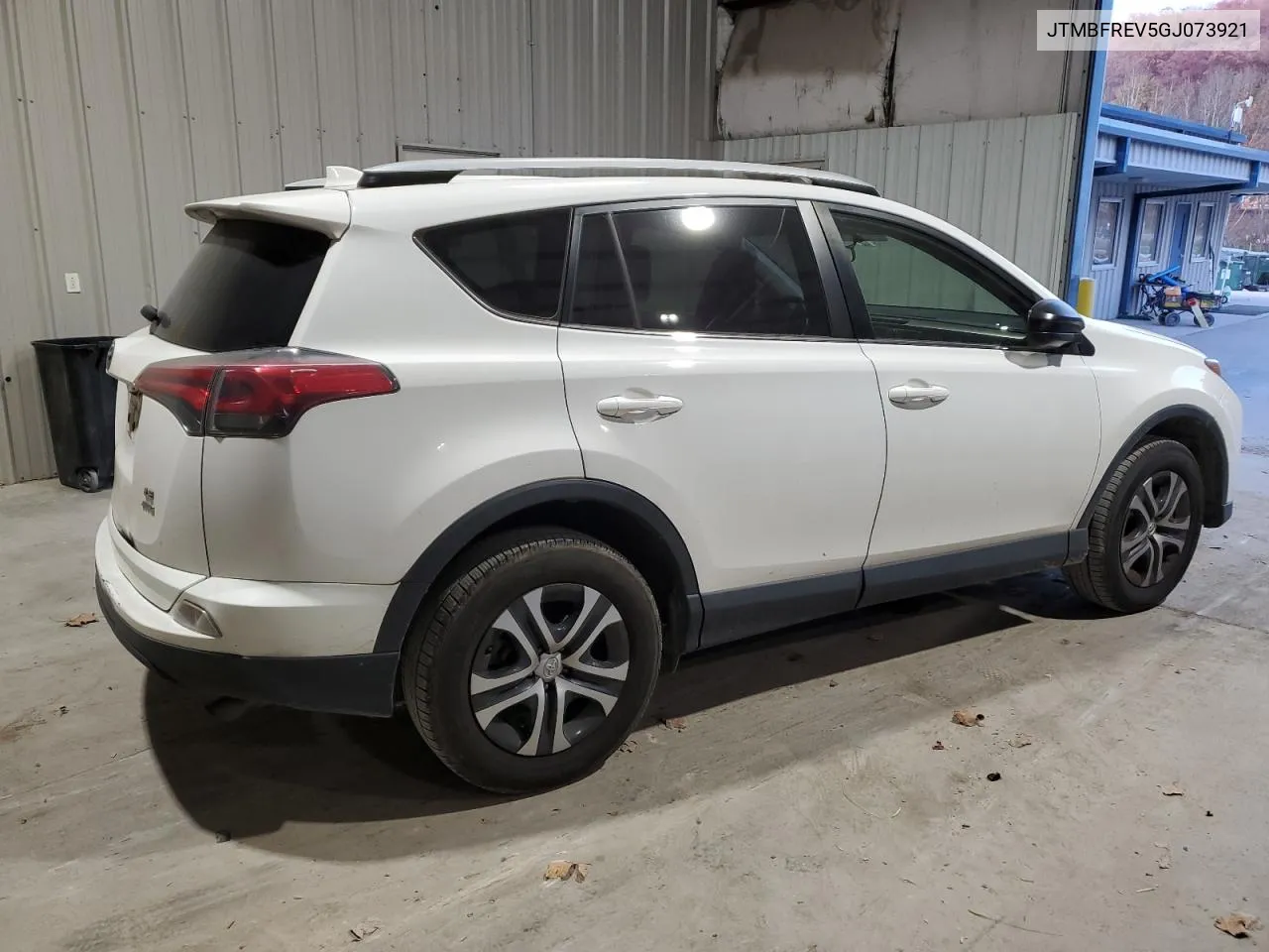 2016 Toyota Rav4 Le VIN: JTMBFREV5GJ073921 Lot: 78822884