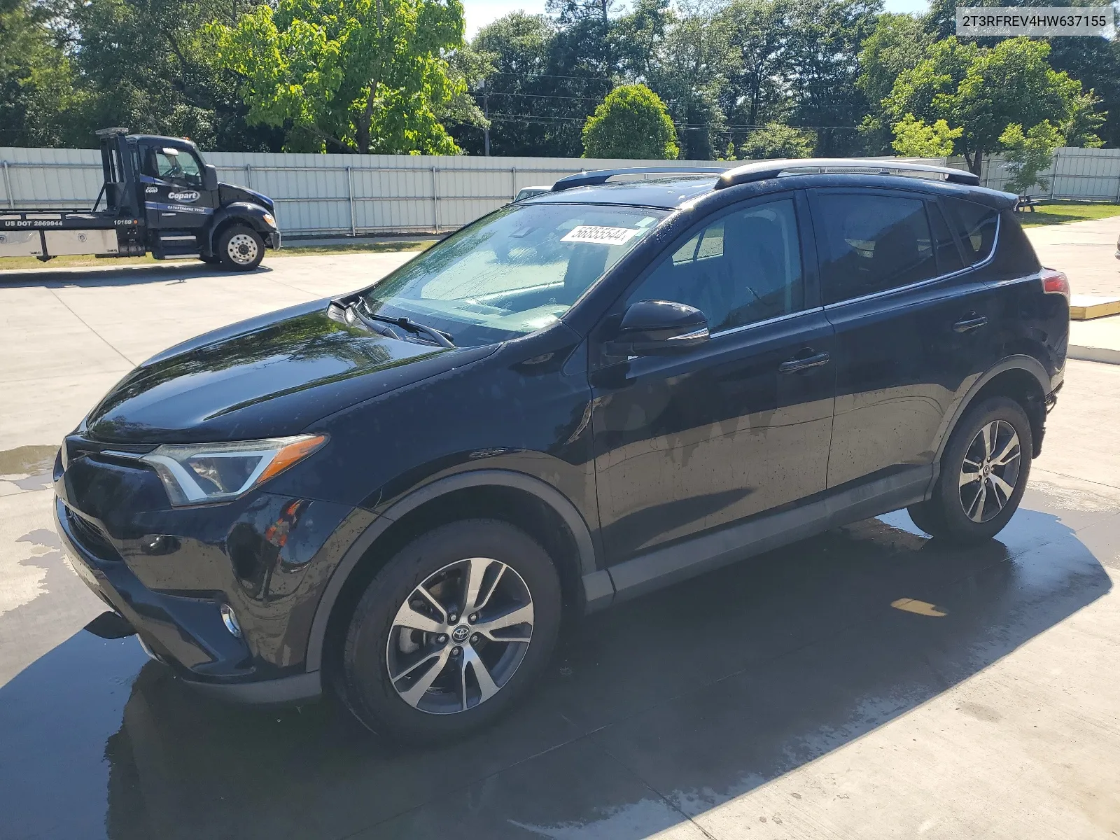 2017 Toyota Rav4 Xle VIN: 2T3RFREV4HW637155 Lot: 56855544