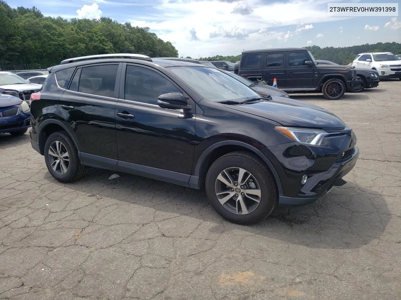 2T3WFREV0HW391398 2017 Toyota Rav4 Xle