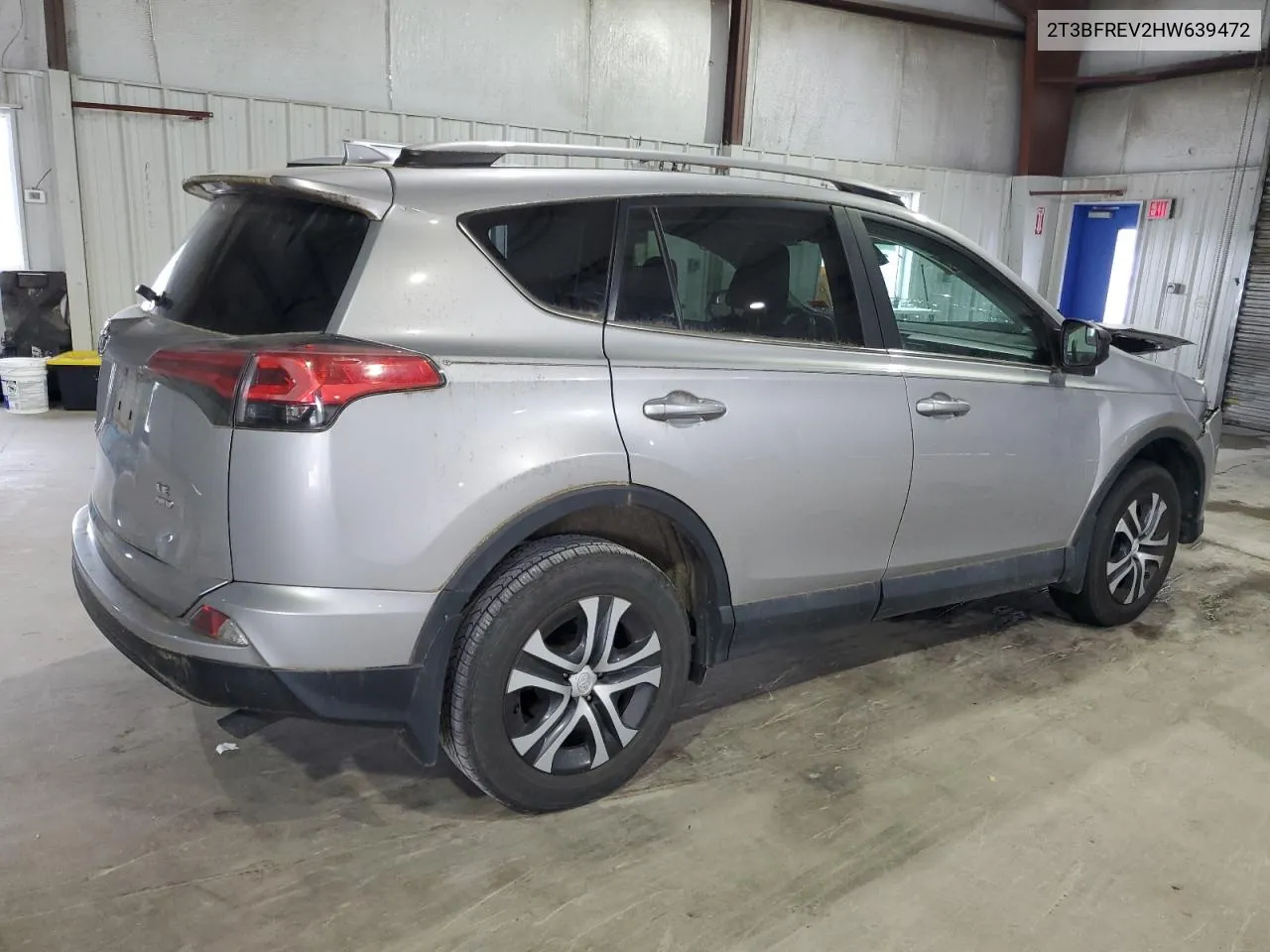 2T3BFREV2HW639472 2017 Toyota Rav4 Le