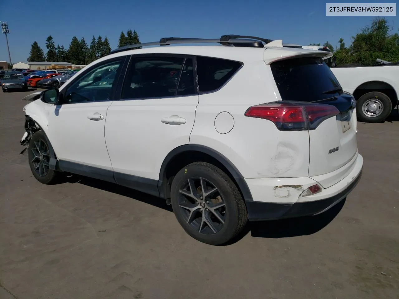 2T3JFREV3HW592125 2017 Toyota Rav4 Se