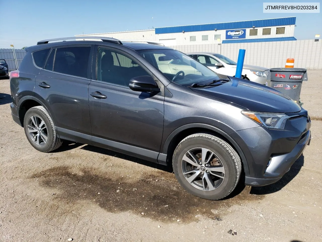 JTMRFREV8HD203284 2017 Toyota Rav4 Xle