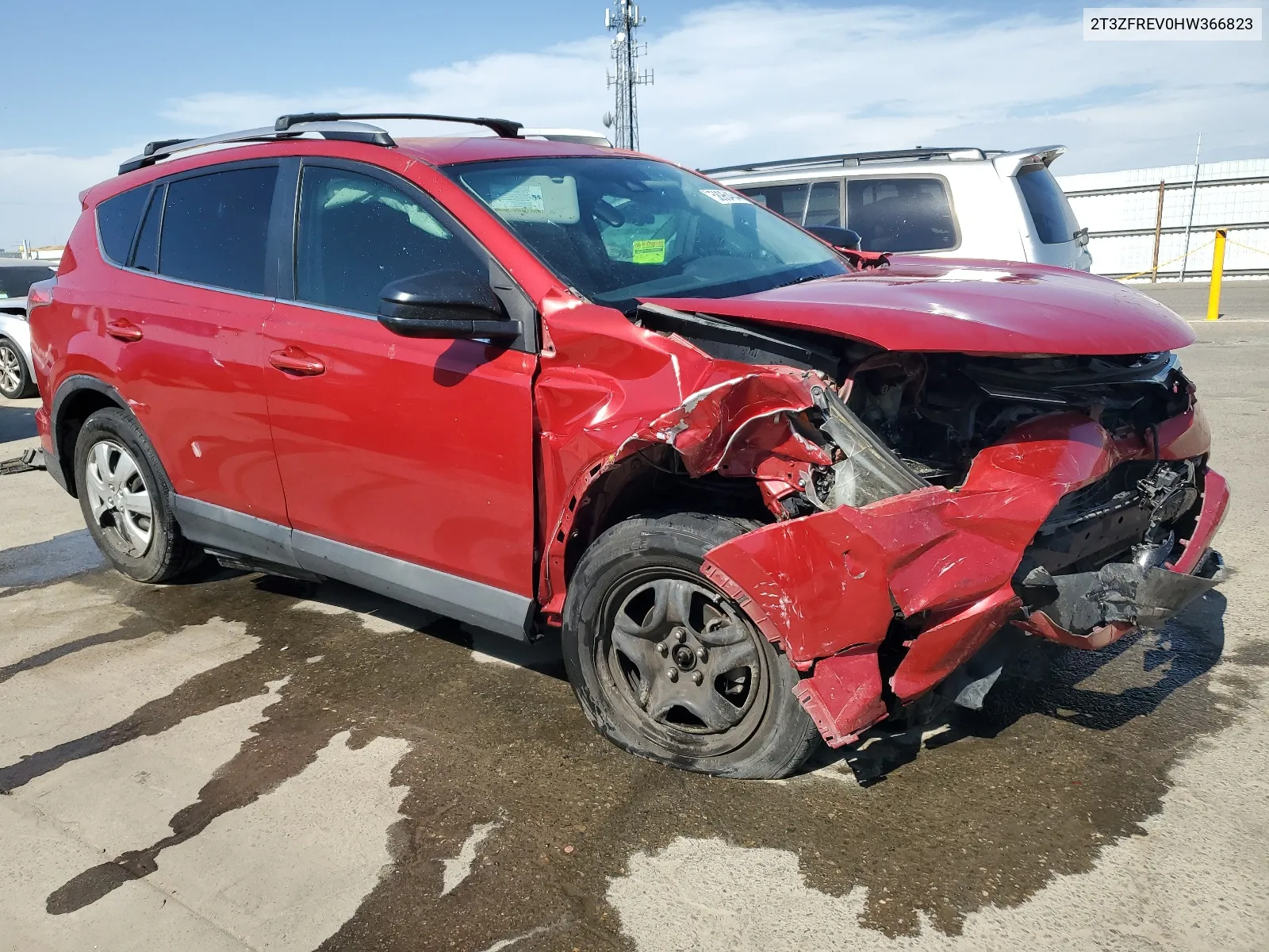 2T3ZFREV0HW366823 2017 Toyota Rav4 Le