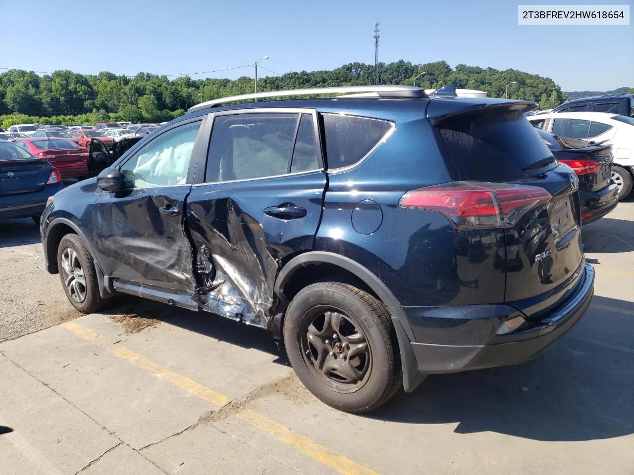 2017 Toyota Rav4 Le VIN: 2T3BFREV2HW618654 Lot: 59143594