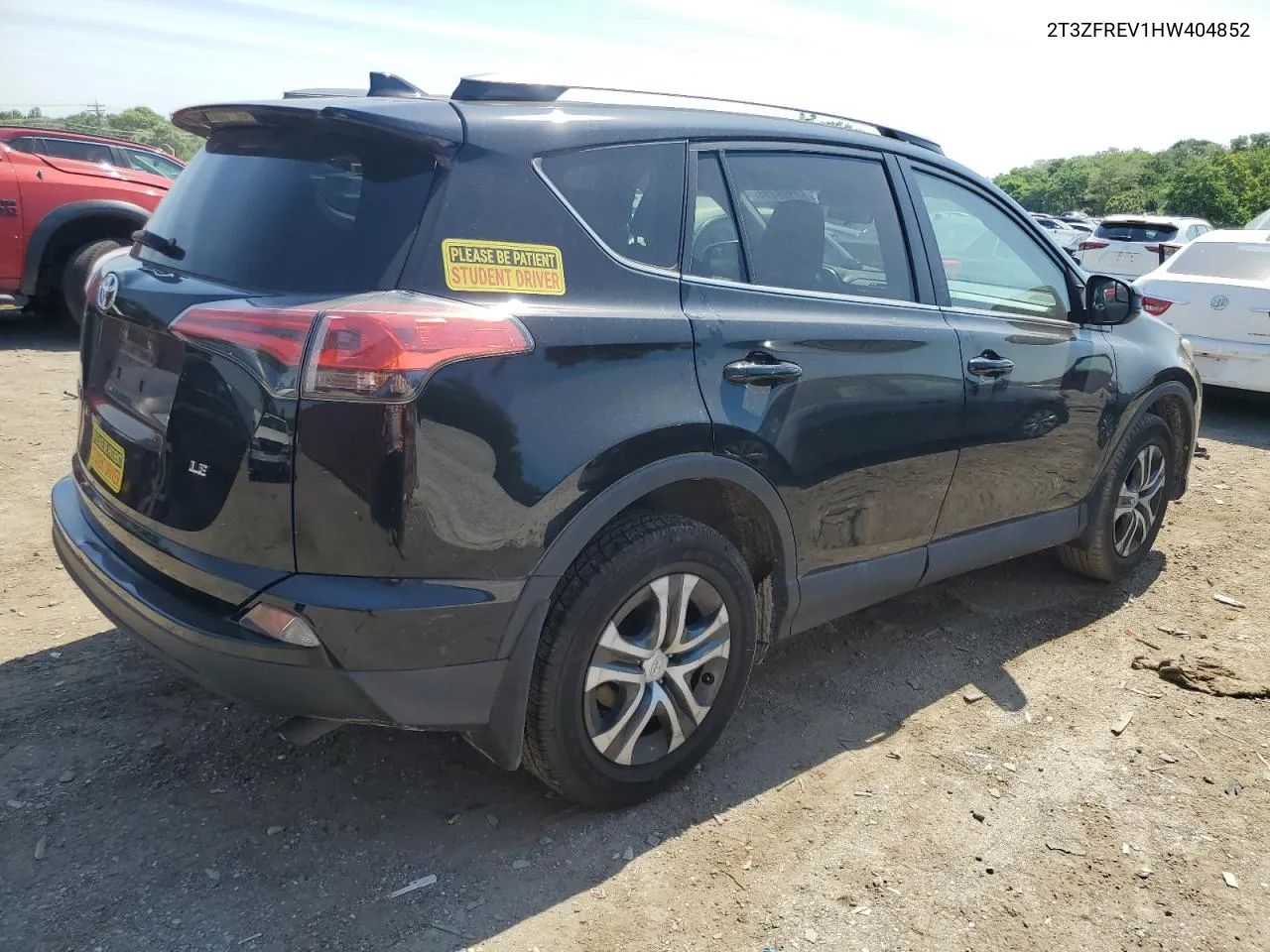 2T3ZFREV1HW404852 2017 Toyota Rav4 Le