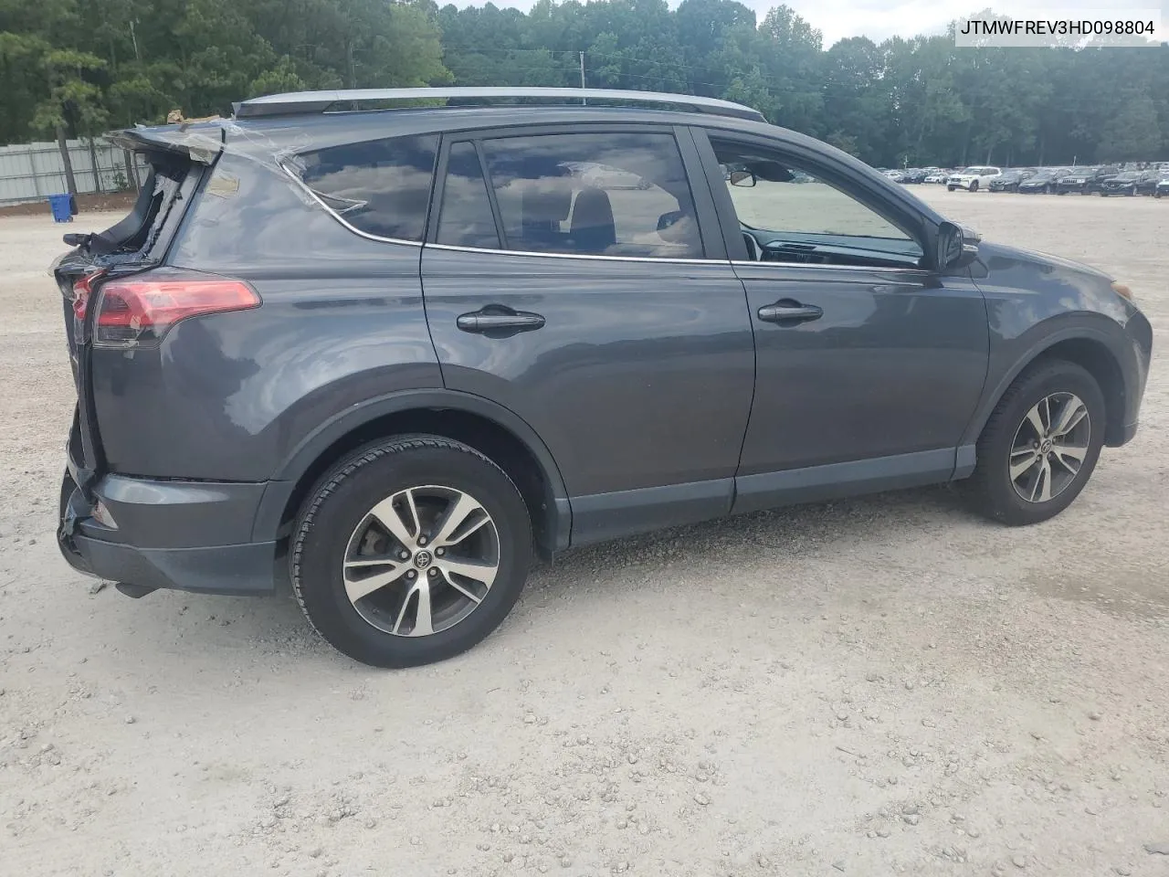 JTMWFREV3HD098804 2017 Toyota Rav4 Xle