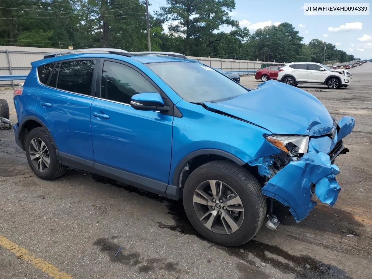 2017 Toyota Rav4 Xle VIN: JTMWFREV4HD094339 Lot: 60647394