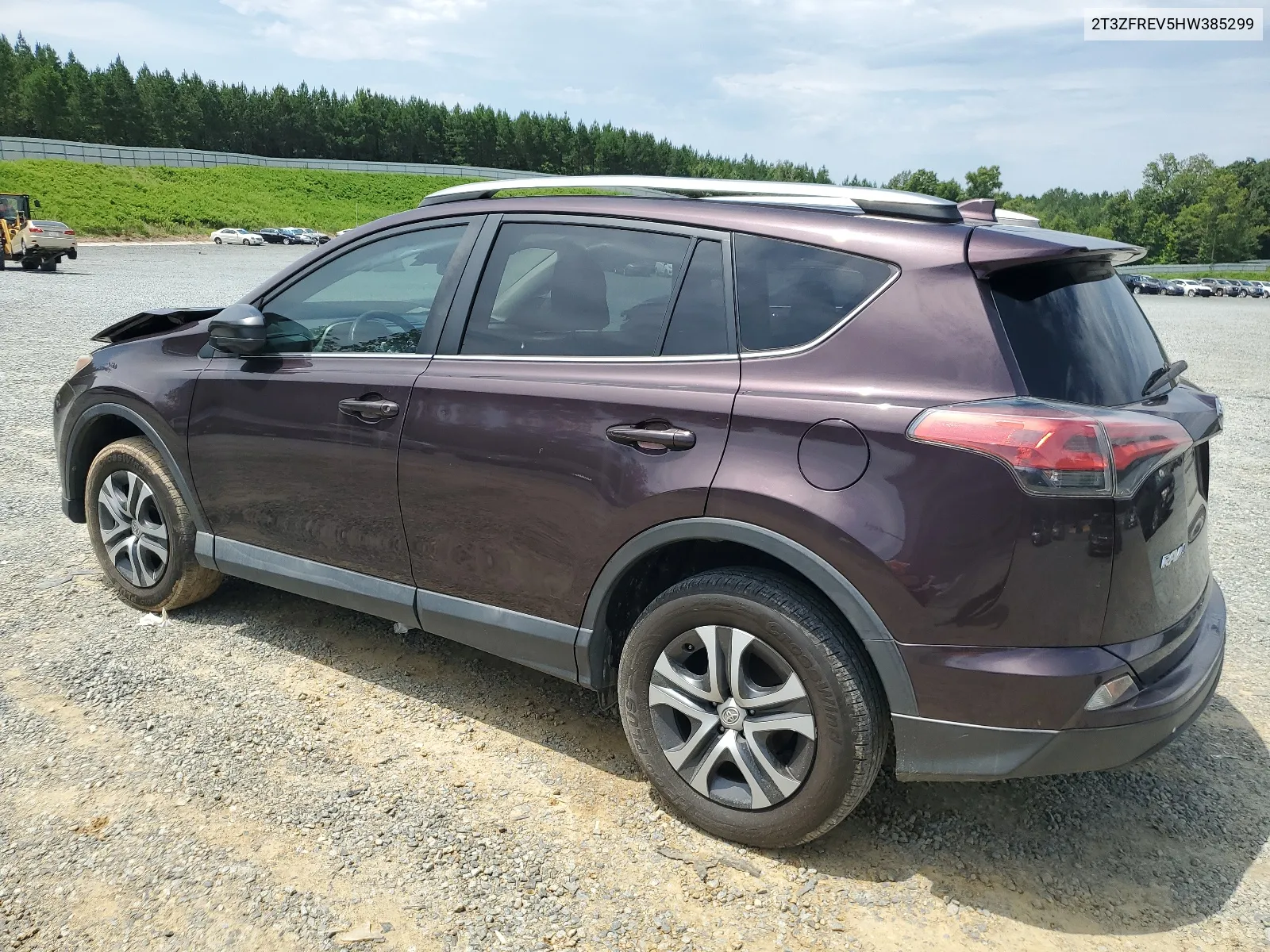 2017 Toyota Rav4 Le VIN: 2T3ZFREV5HW385299 Lot: 61634654